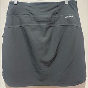 Patagonia Tech Skort in Gray Women’s Medium Hiking Outdoor Gorpcore Performance